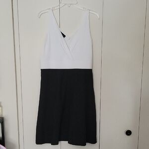 Apostrophe White and Black V-Neck Mini Dress
